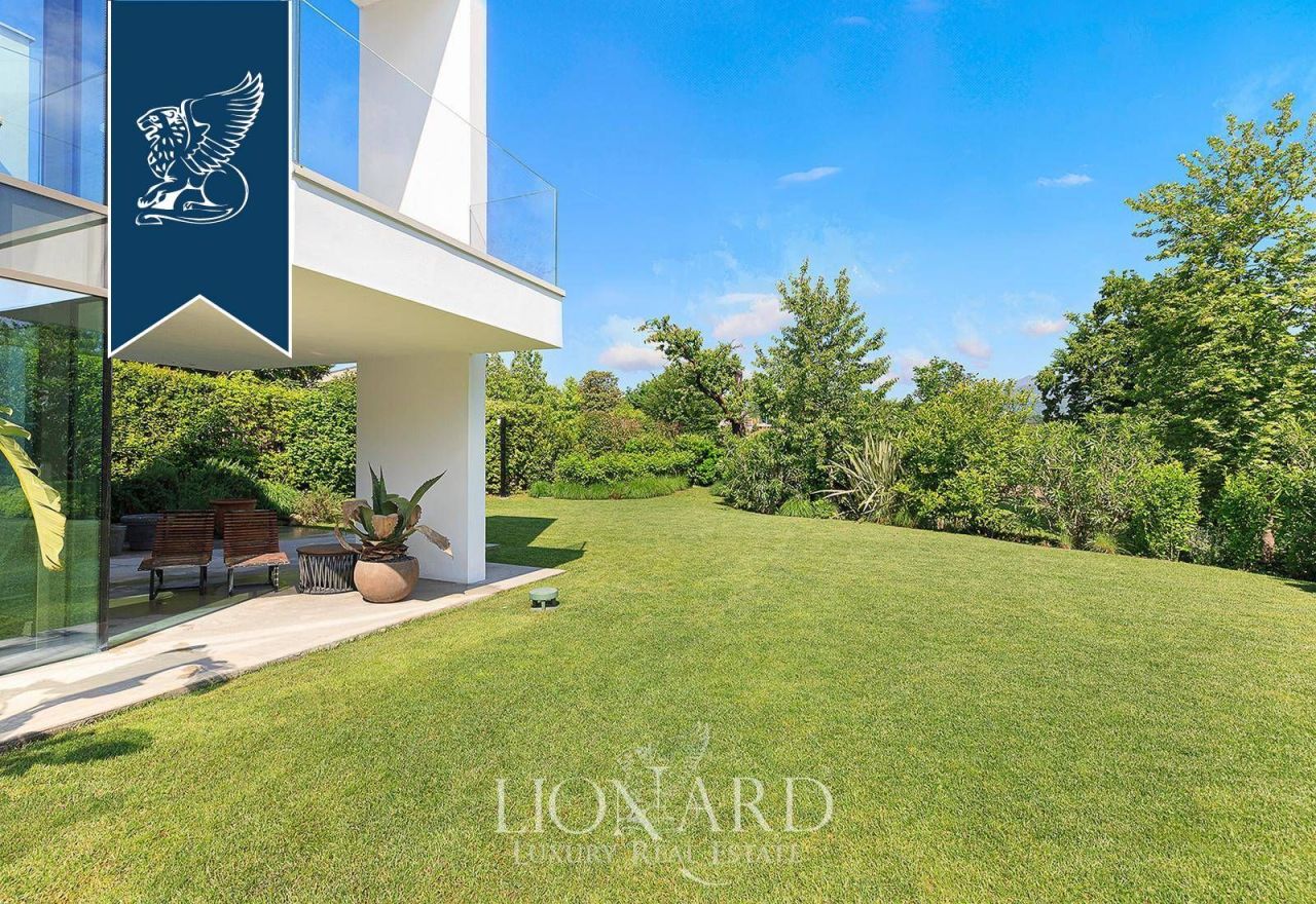 Вилла в Комо, Италия, 700 м² - фото 8