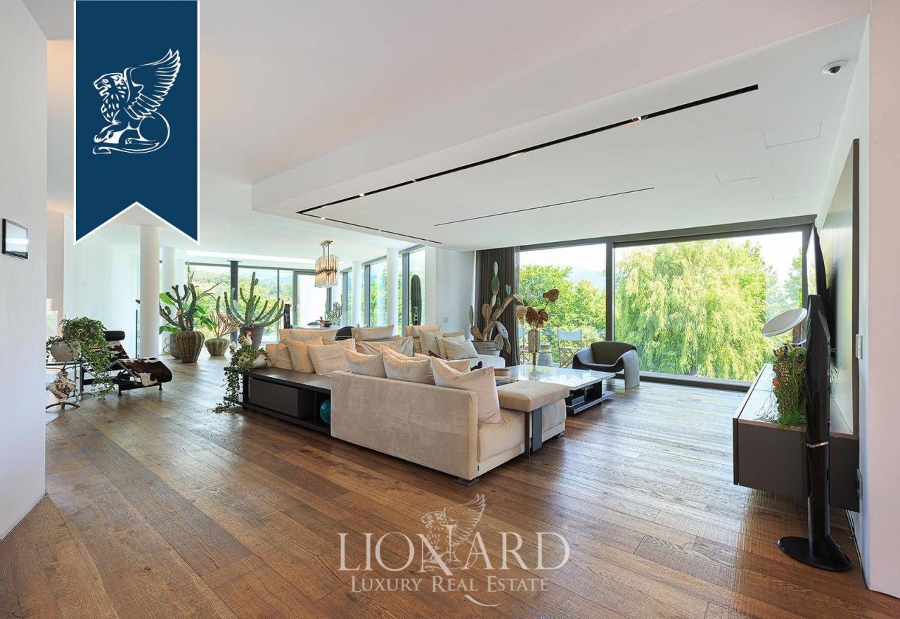 Вилла в Комо, Италия, 700 м² - фото 12