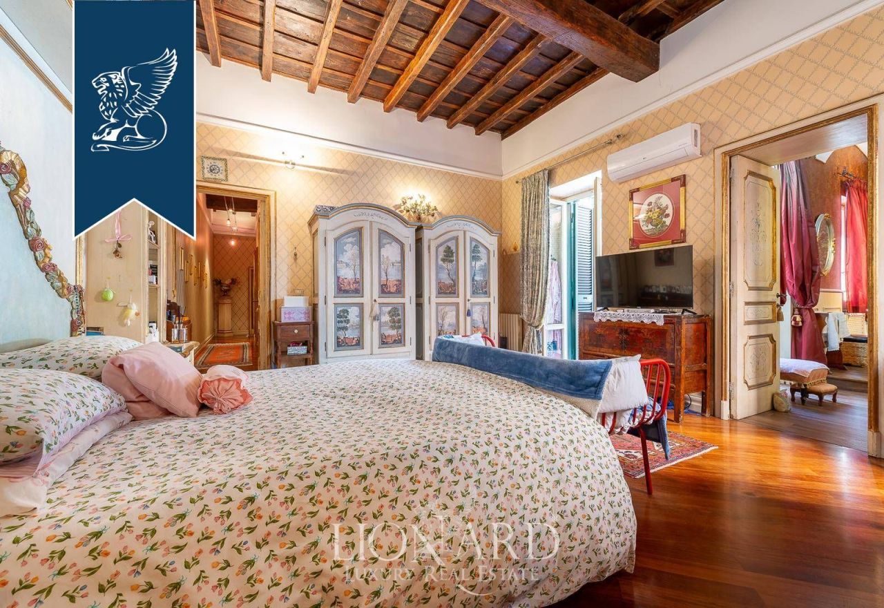 Апартаменты в Риме, Италия, 313 м² - фото 12