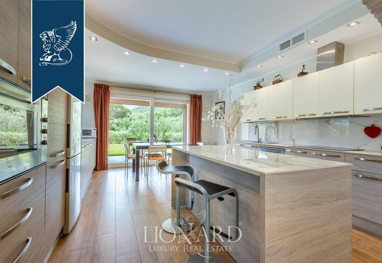 Вилла в Савоне, Италия, 300 м² - фото 15