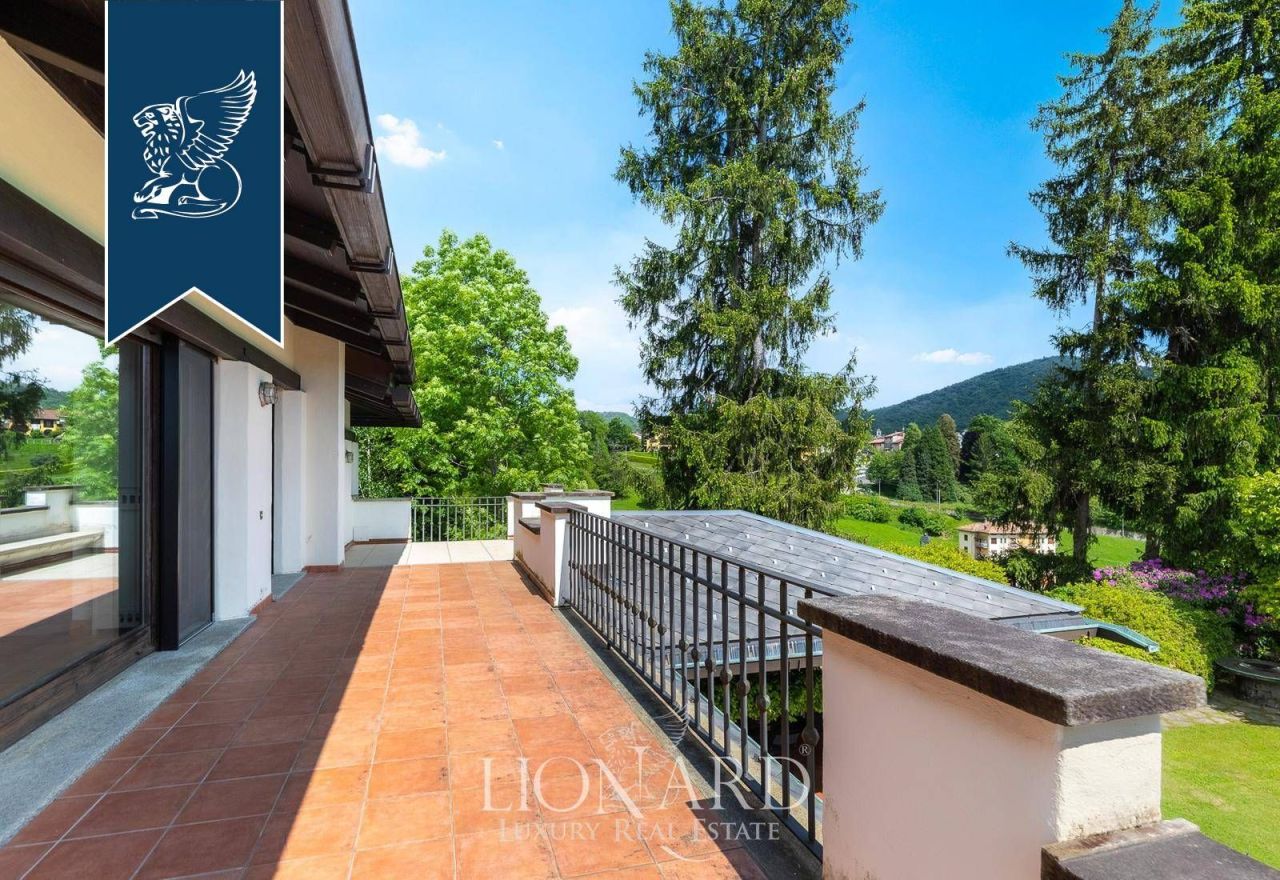 Вилла в Биелле, Италия, 600 м² - фото 15