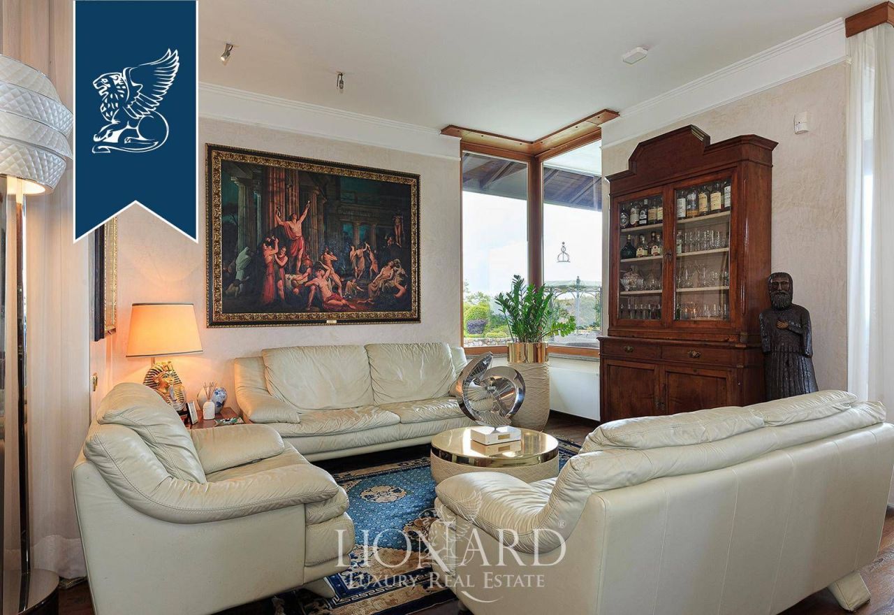 Вилла в Комо, Италия, 450 м² - фото 15