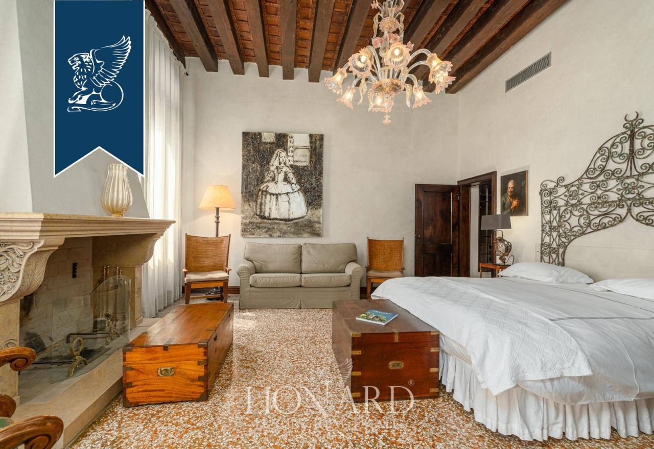 Апартаменты в Венеции, Италия, 250 м² - фото 15