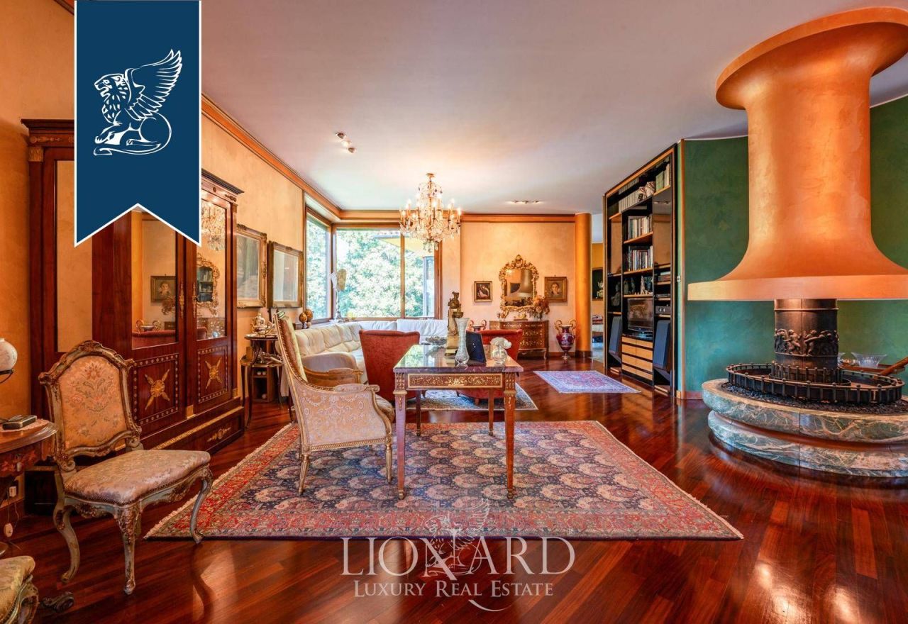 Вилла в Карате-Брианце, Италия, 800 м² - фото 17