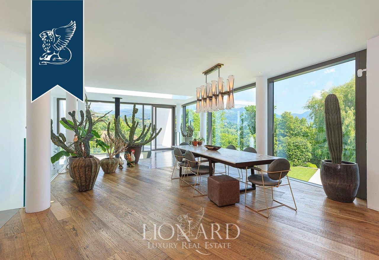 Вилла в Комо, Италия, 700 м² - фото 19