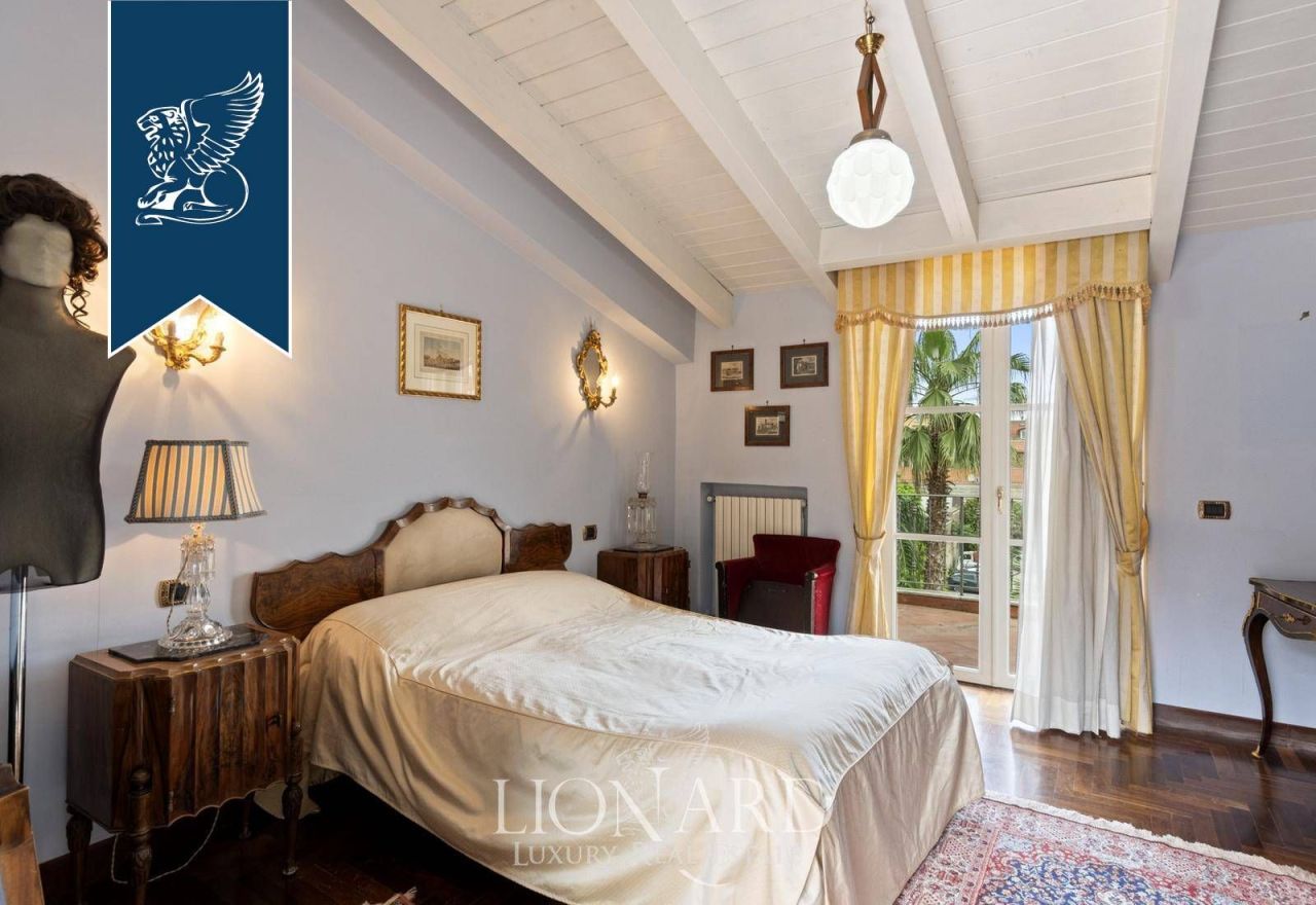 Дом в Казерте, Италия, 1 200 м² - фото 19