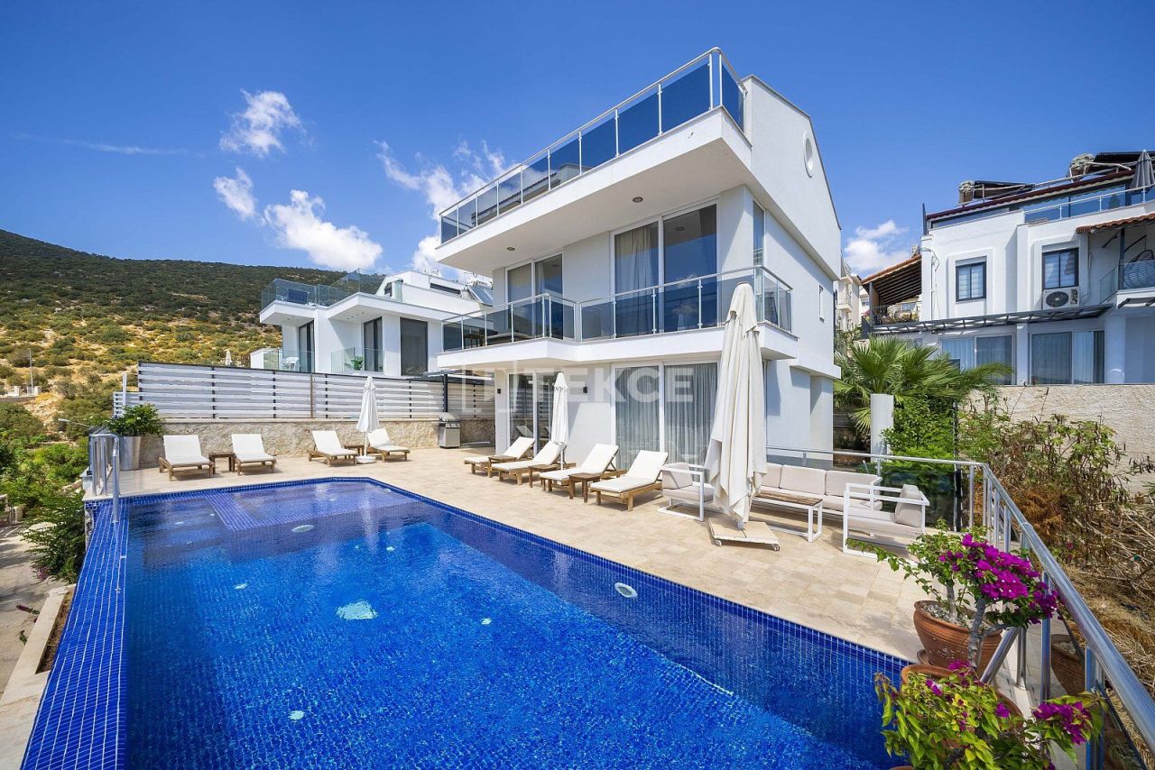 Вилла в Калкане, Турция, 210 м² - фото 1