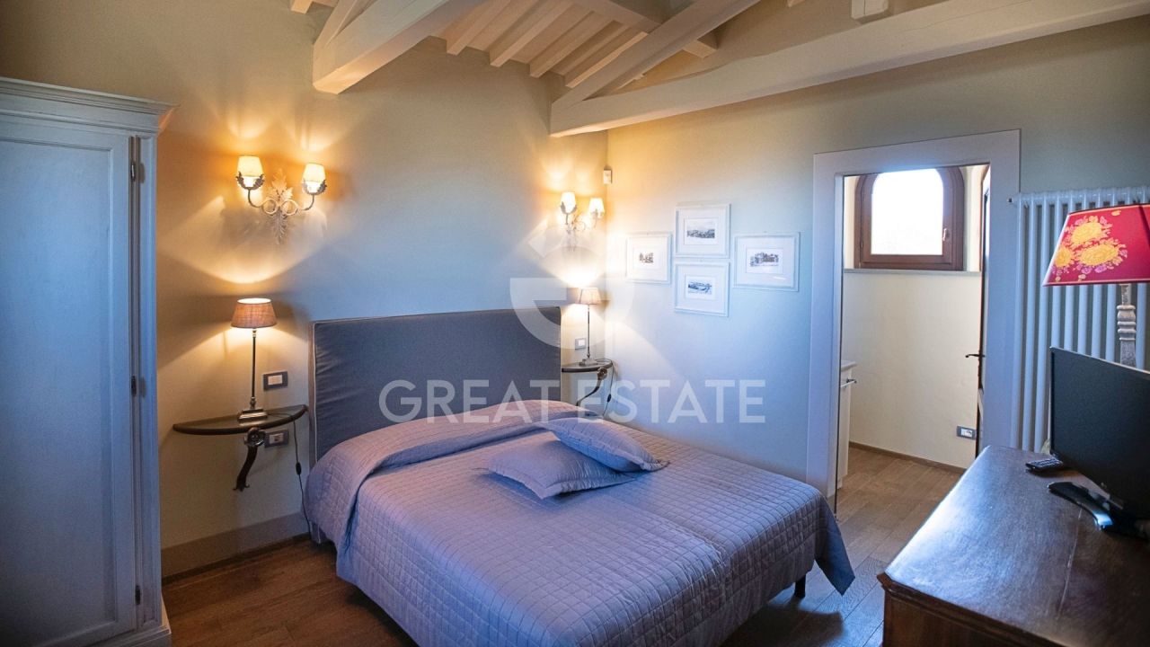 Дом в Кортоне, Италия, 239.85 м² - фото 13