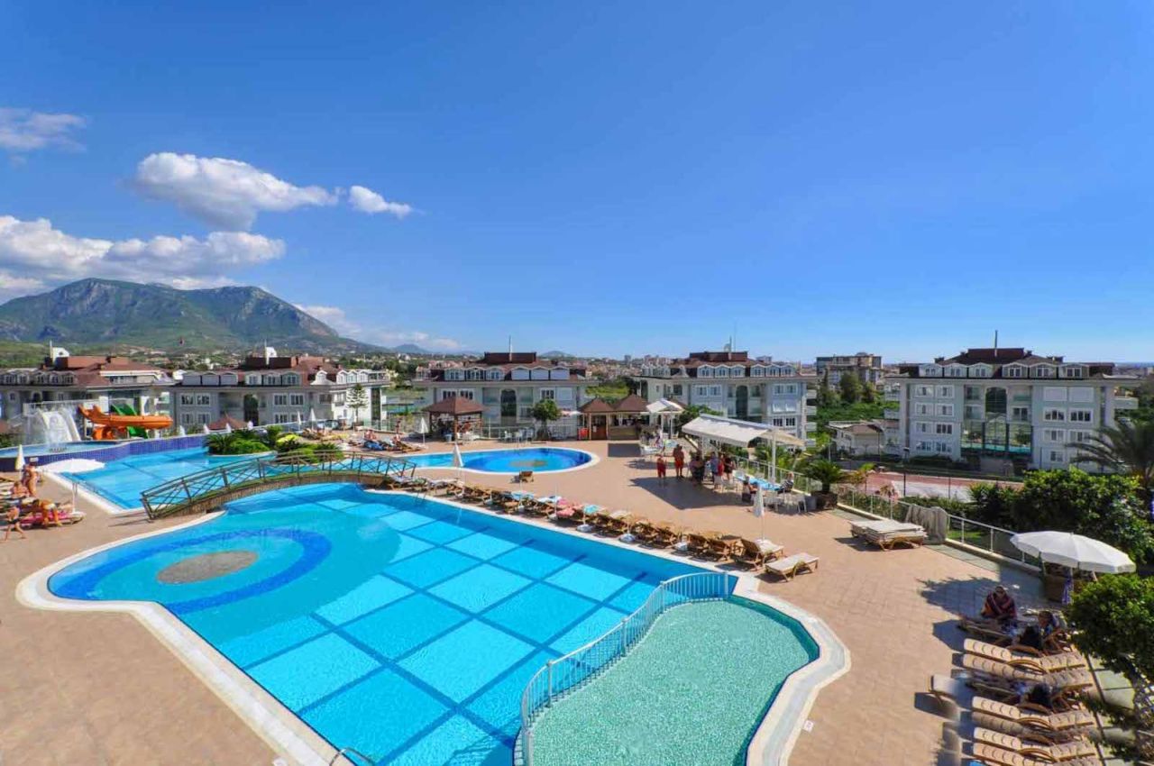 Квартира в Алании, Турция, 70 м² - фото 1