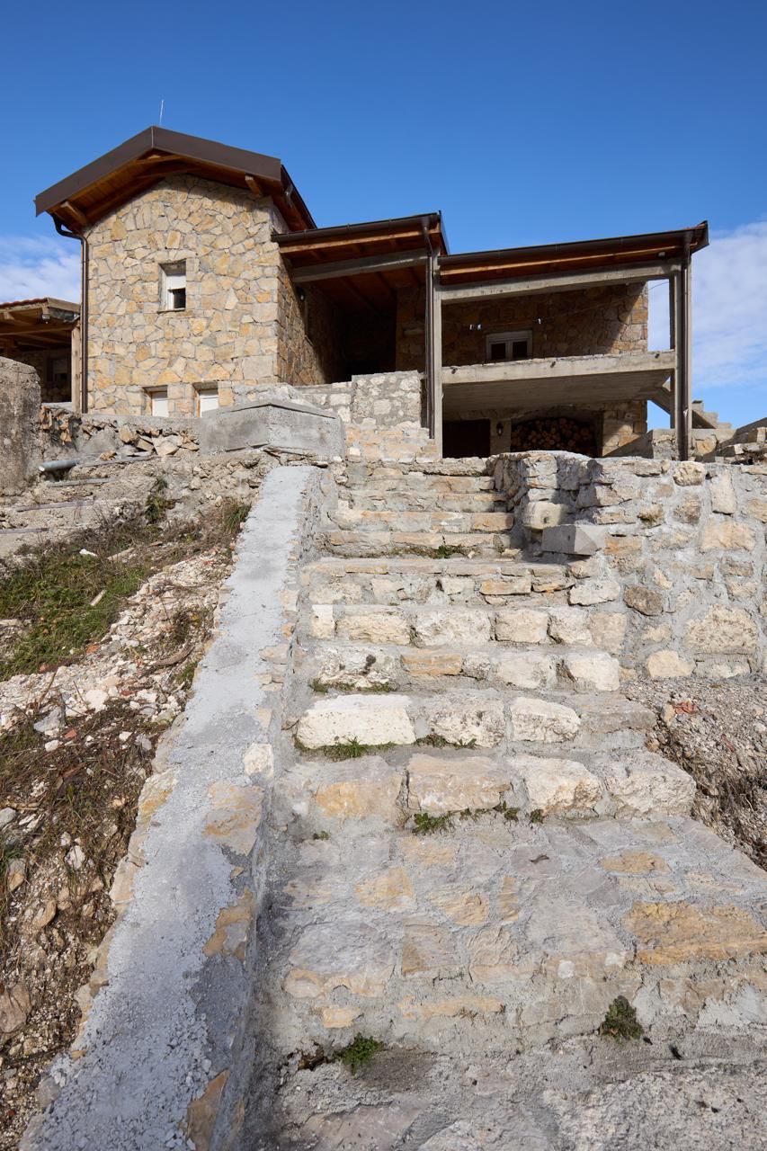 Дом в Цетине, Черногория, 200 м² - фото 1