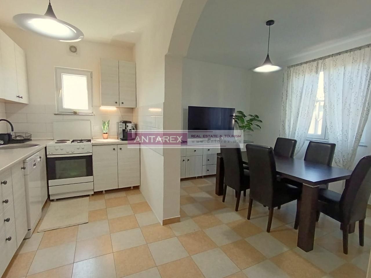 Вилла в Добра Воде, Черногория, 170 м² - фото 2