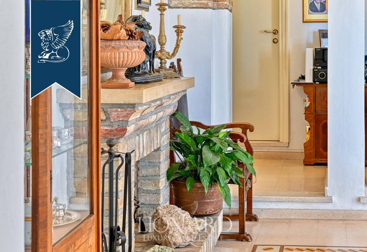 Вилла в Сильви, Италия, 1 840 м² - фото 9