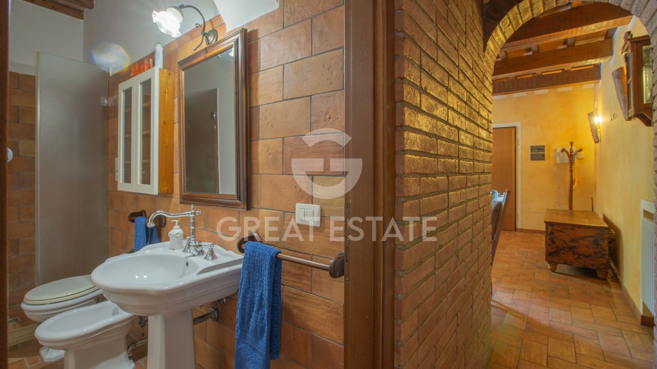 Вилла в Туоро-суль-Тразимено, Италия, 137.6 м² - фото 13