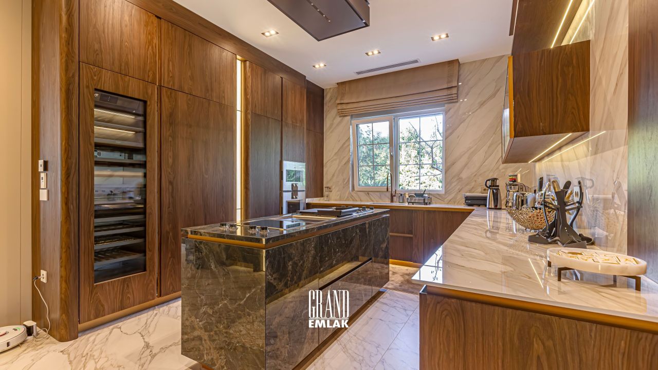 Вилла в Анталии, Турция, 465 м² - фото 9