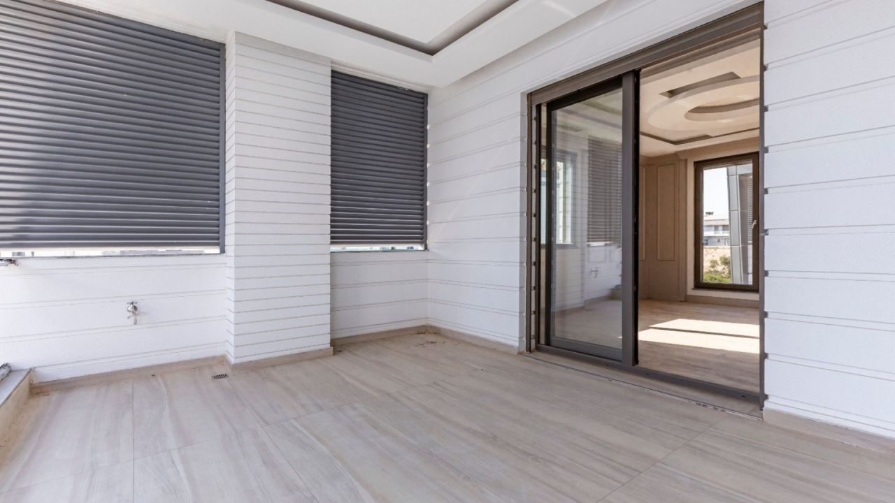 Вилла в Анталии, Турция, 380 м² - фото 17