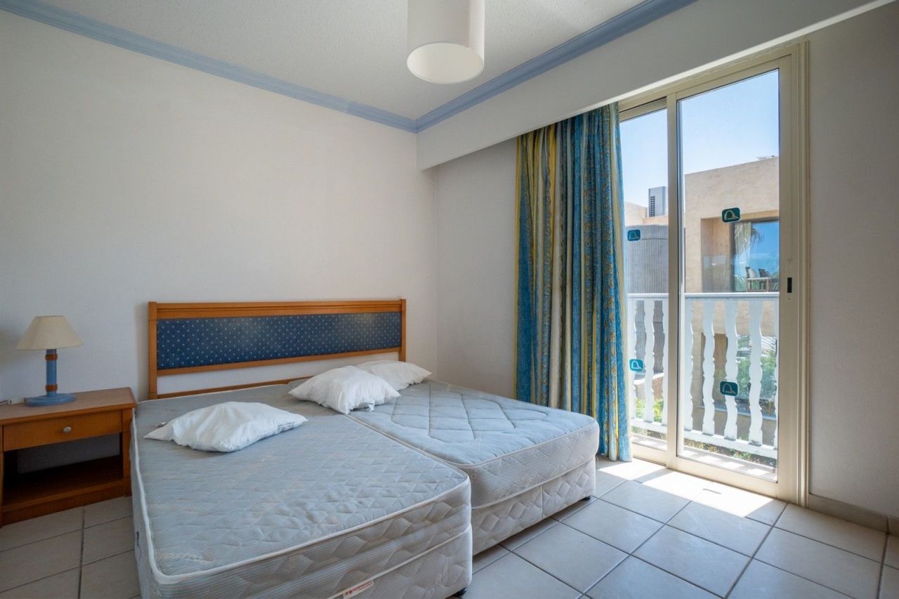 Апартаменты в Пафосе, Кипр, 80 м² - фото 9