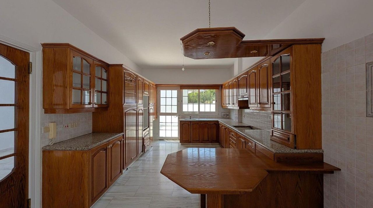 Вилла в Лимасоле, Кипр, 304 м² - фото 11