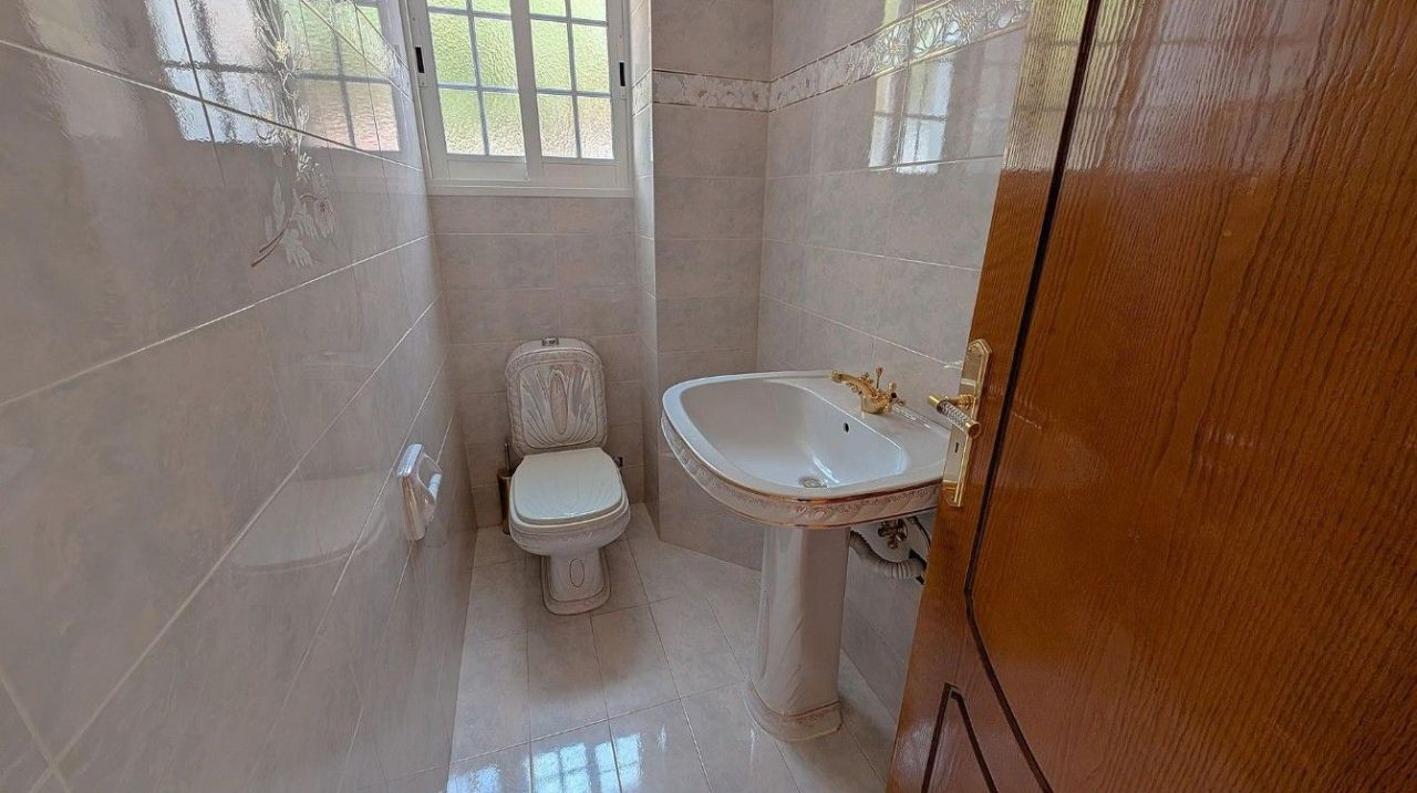 Вилла в Лимасоле, Кипр, 304 м² - фото 12