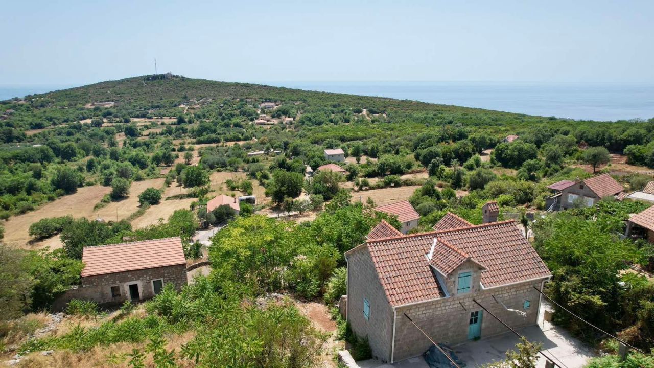 Дом Zagora, Черногория, 138 м² - фото 1