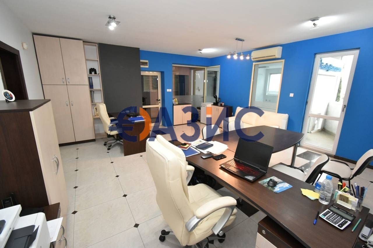 Коммерческая недвижимость на Солнечном берегу, Болгария, 213 м² - фото 12