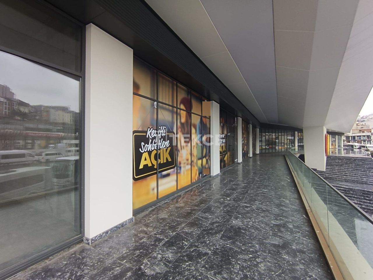 Магазин в Стамбуле, Турция, 87 м² - фото 1