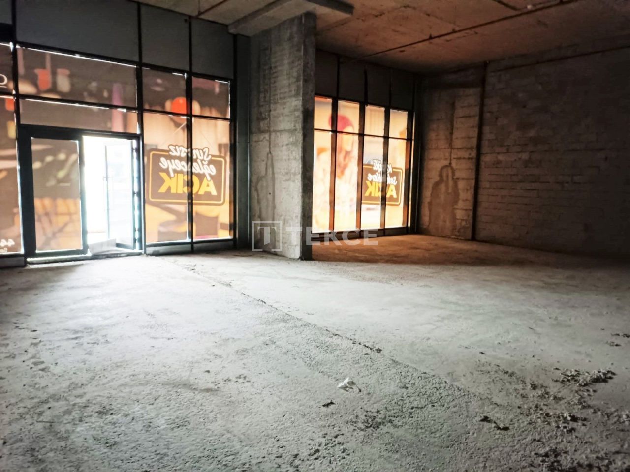 Магазин в Стамбуле, Турция, 87 м² - фото 6