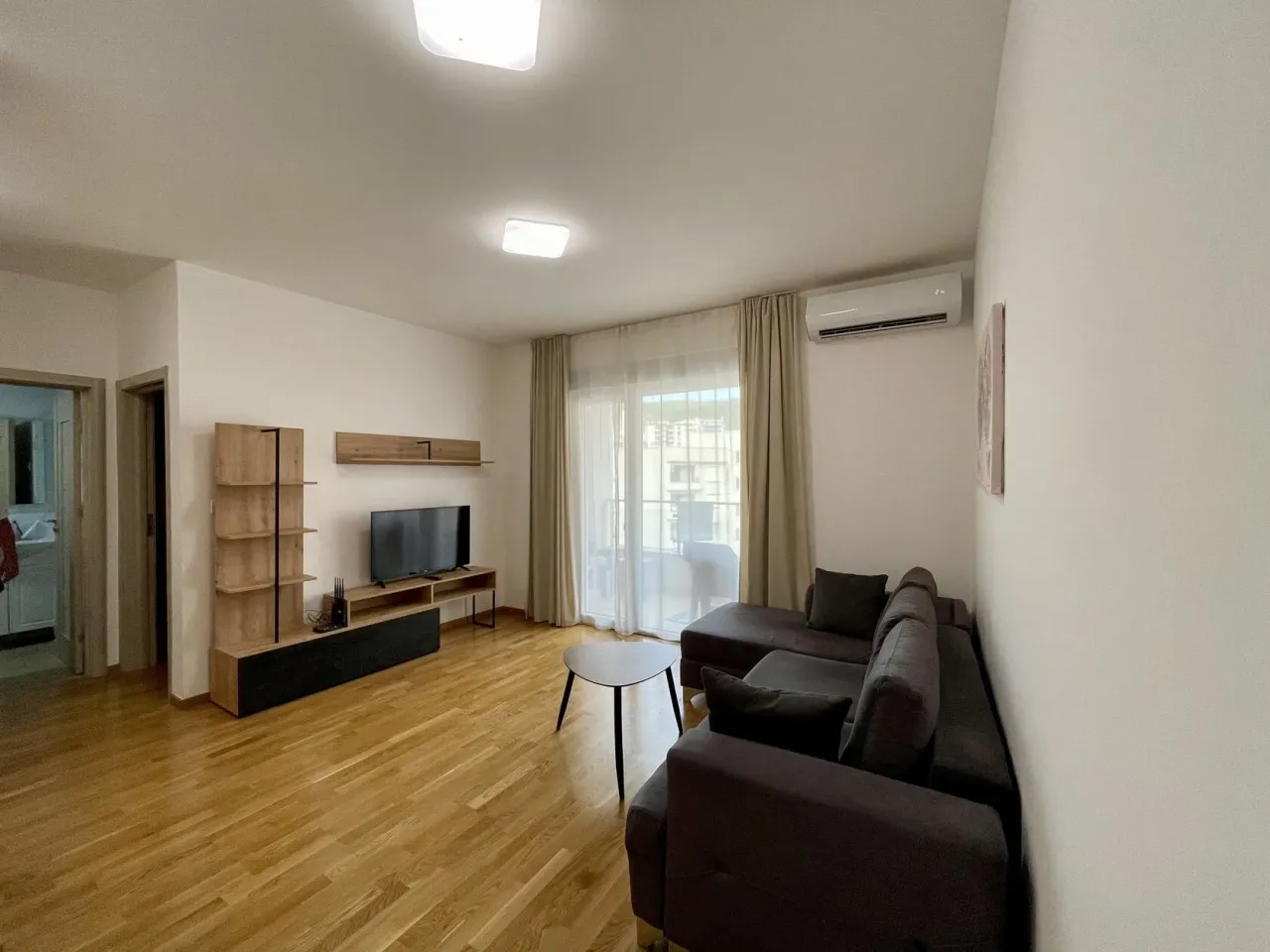 Квартира в Бечичи, Черногория, 48 м² - фото 1