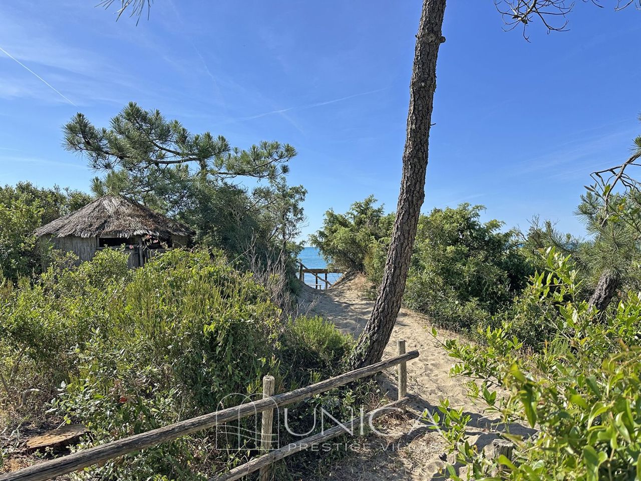 Вилла в Роккамаре, Италия, 280 м² - фото 16