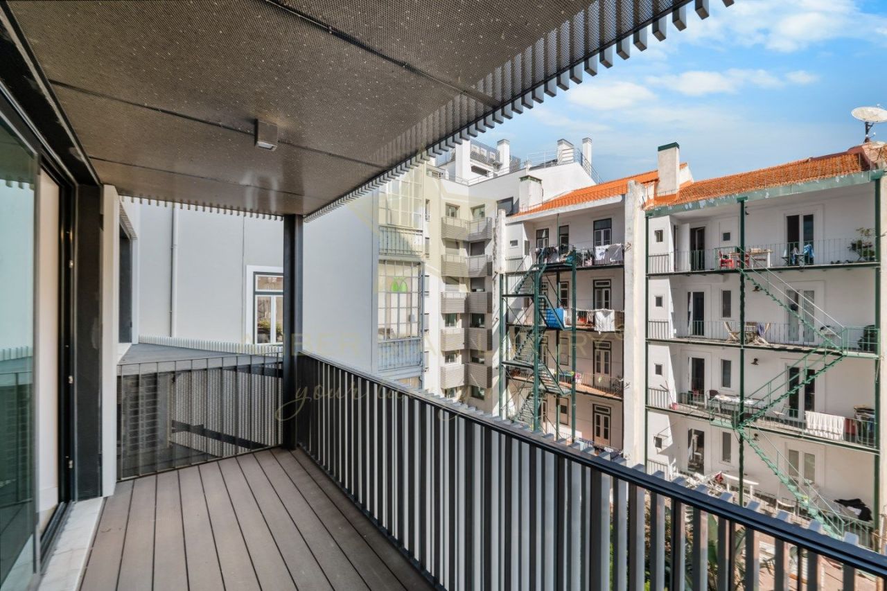 Квартира в Лиссабоне, Португалия, 114.19 м² - фото 2