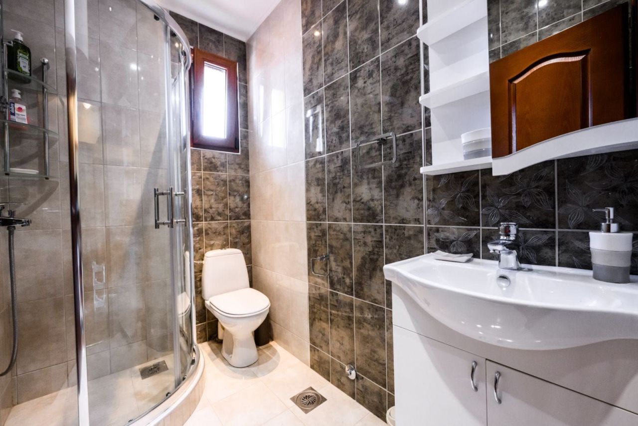 Отель, гостиница в Баре, Черногория, 252 м² - фото 11