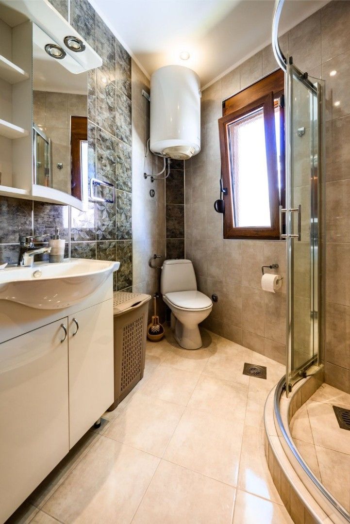 Отель, гостиница в Баре, Черногория, 252 м² - фото 12