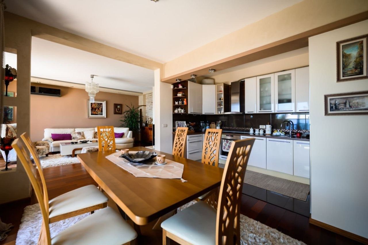 Отель, гостиница в Баре, Черногория, 252 м² - фото 16