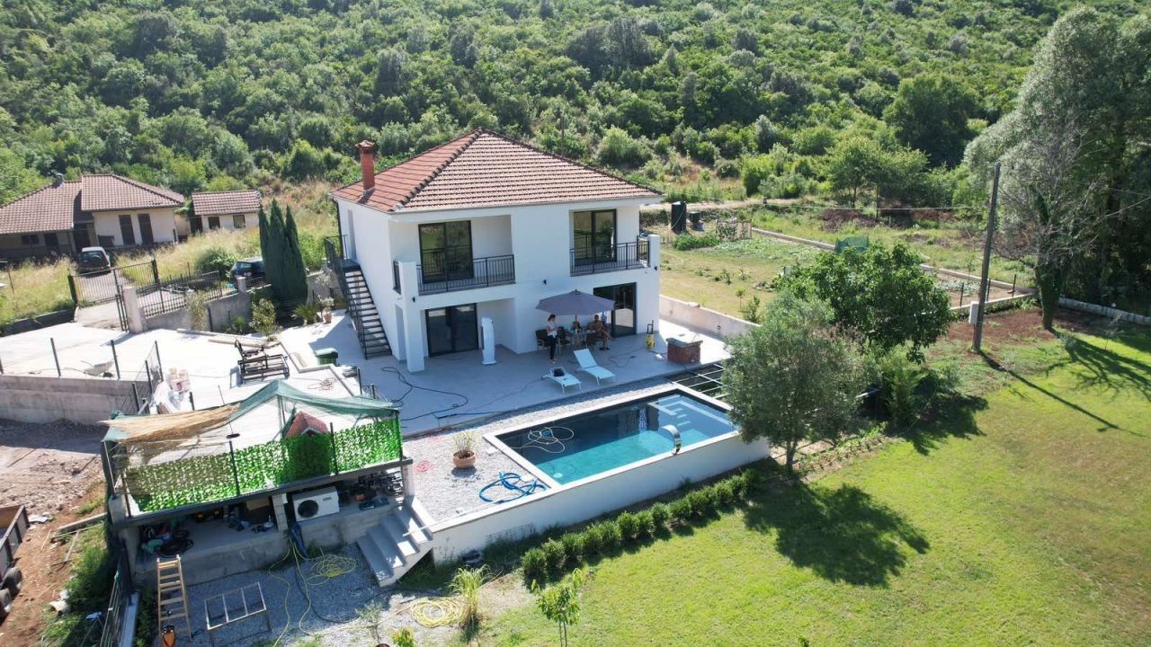 Дом Kovacko polje, Черногория, 180 м² - фото 1
