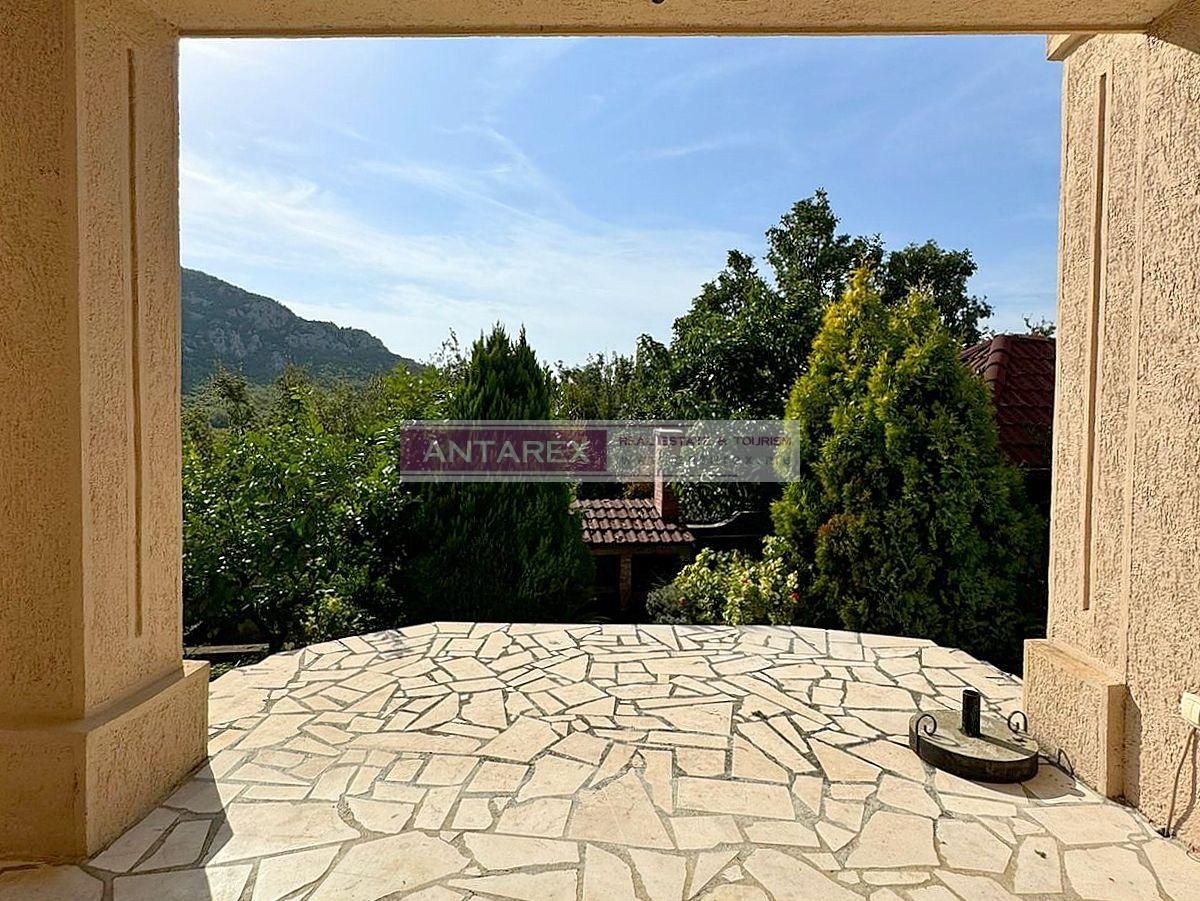 Вилла в Сутоморе, Черногория, 242 м² - фото 8