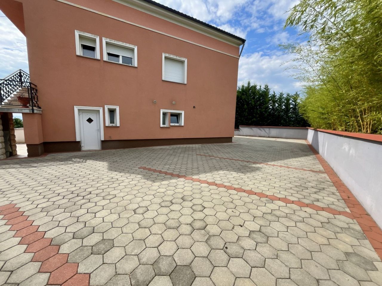 Отель, гостиница Matulji, Хорватия, 370 м² - фото 6