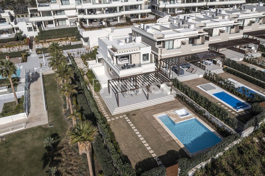 Вилла в Эстепоне, Испания, 370 м² - фото 5