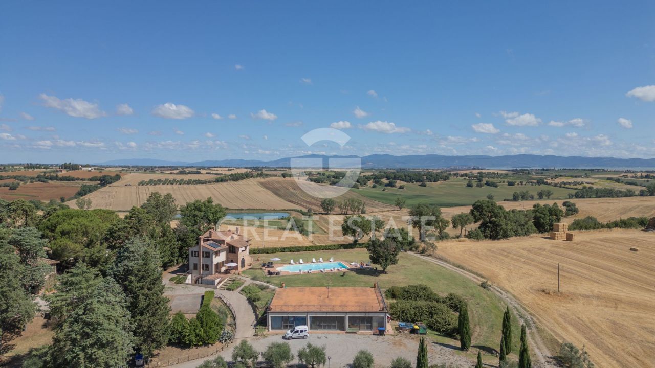 Дом в Кастильоне-дель-Лаго, Италия, 459.15 м² - фото 3