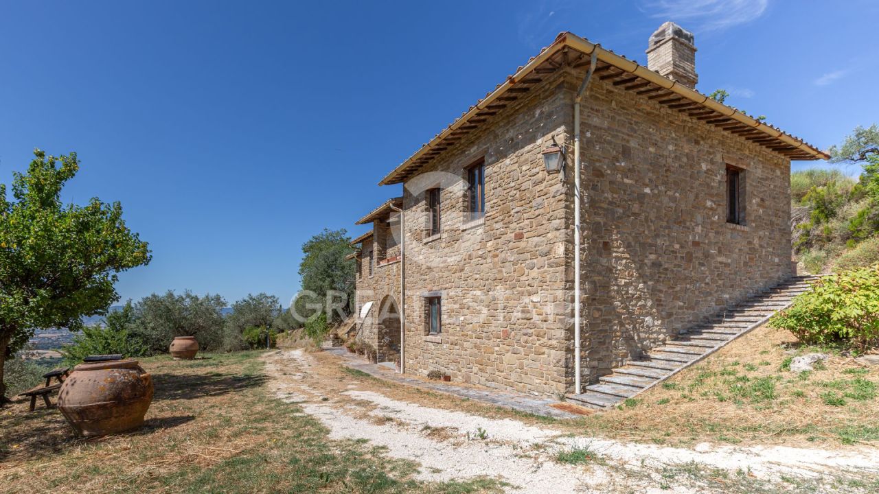 Дом в Ассизи, Италия, 477 м² - фото 6