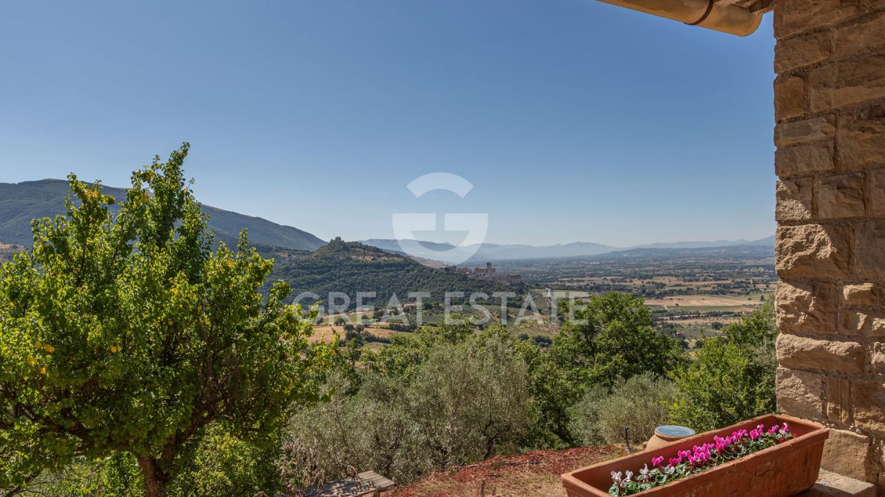 Дом в Ассизи, Италия, 477 м² - фото 8