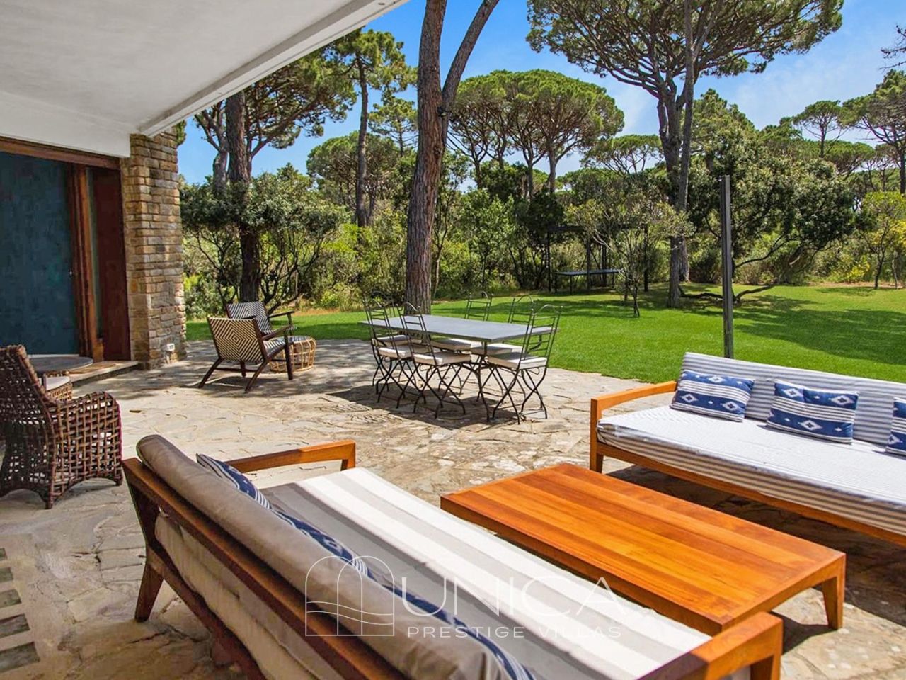 Вилла в Роккамаре, Италия, 420 м² - фото 3