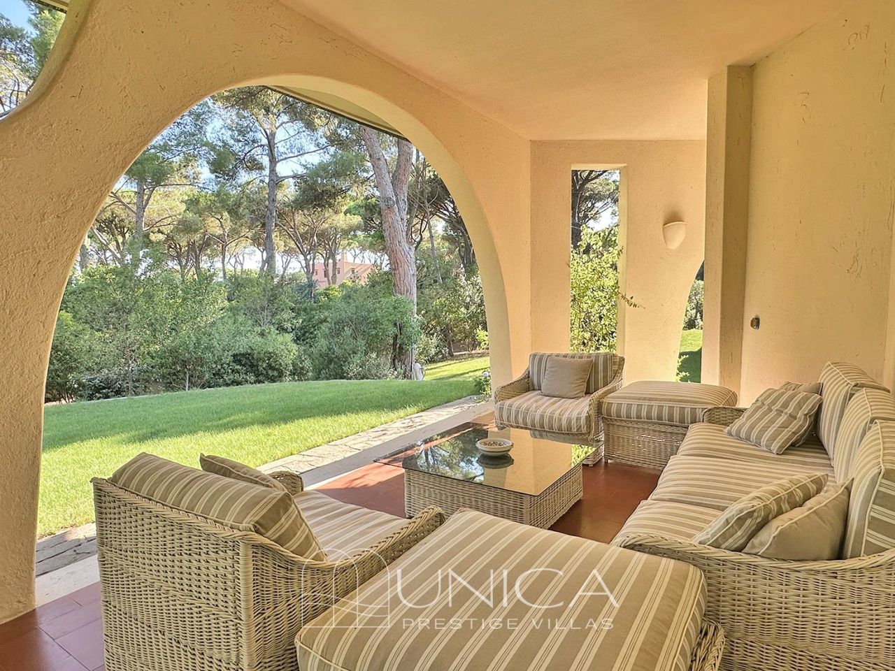 Вилла в Роккамаре, Италия, 250 м² - фото 7