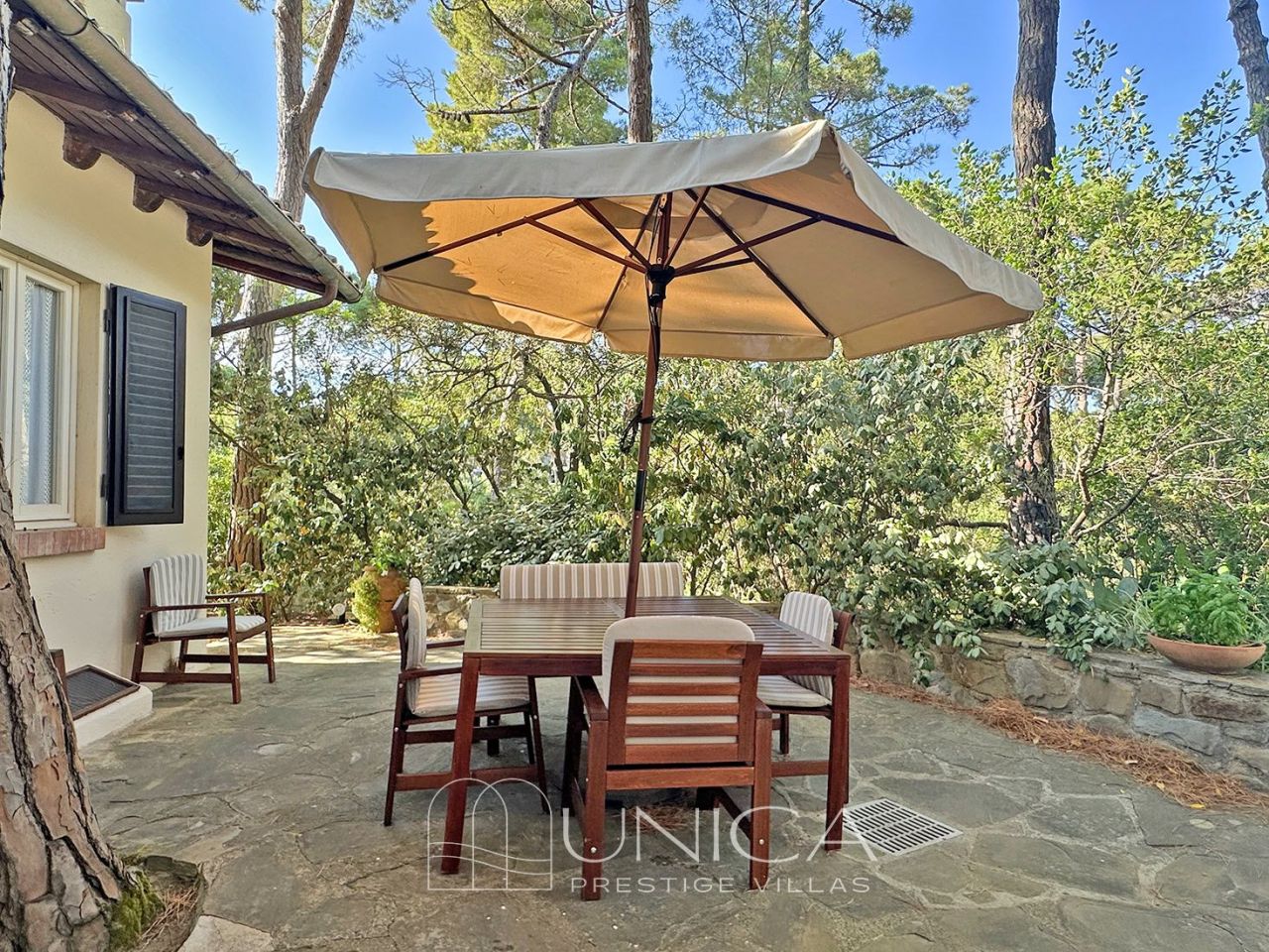 Вилла в Роккамаре, Италия, 250 м² - фото 6