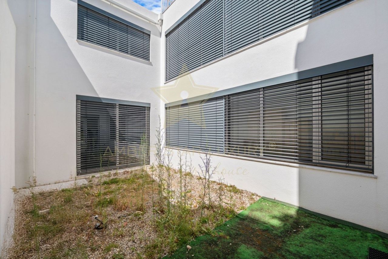 Вилла в Лиссабоне, Португалия, 255.5 м² - фото 18