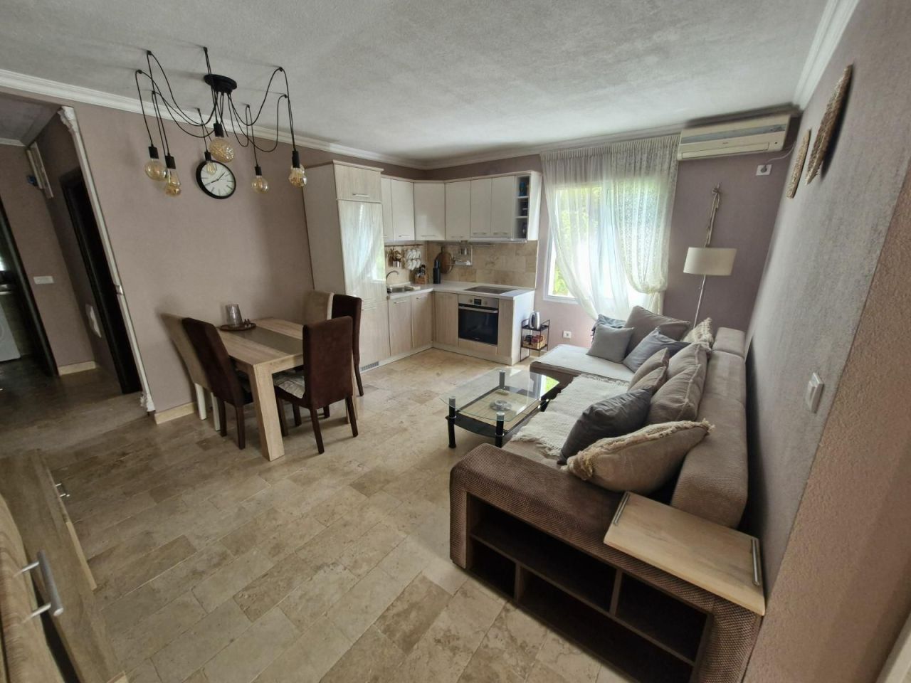 Квартира в Добра Воде, Черногория, 70 м² - фото 1