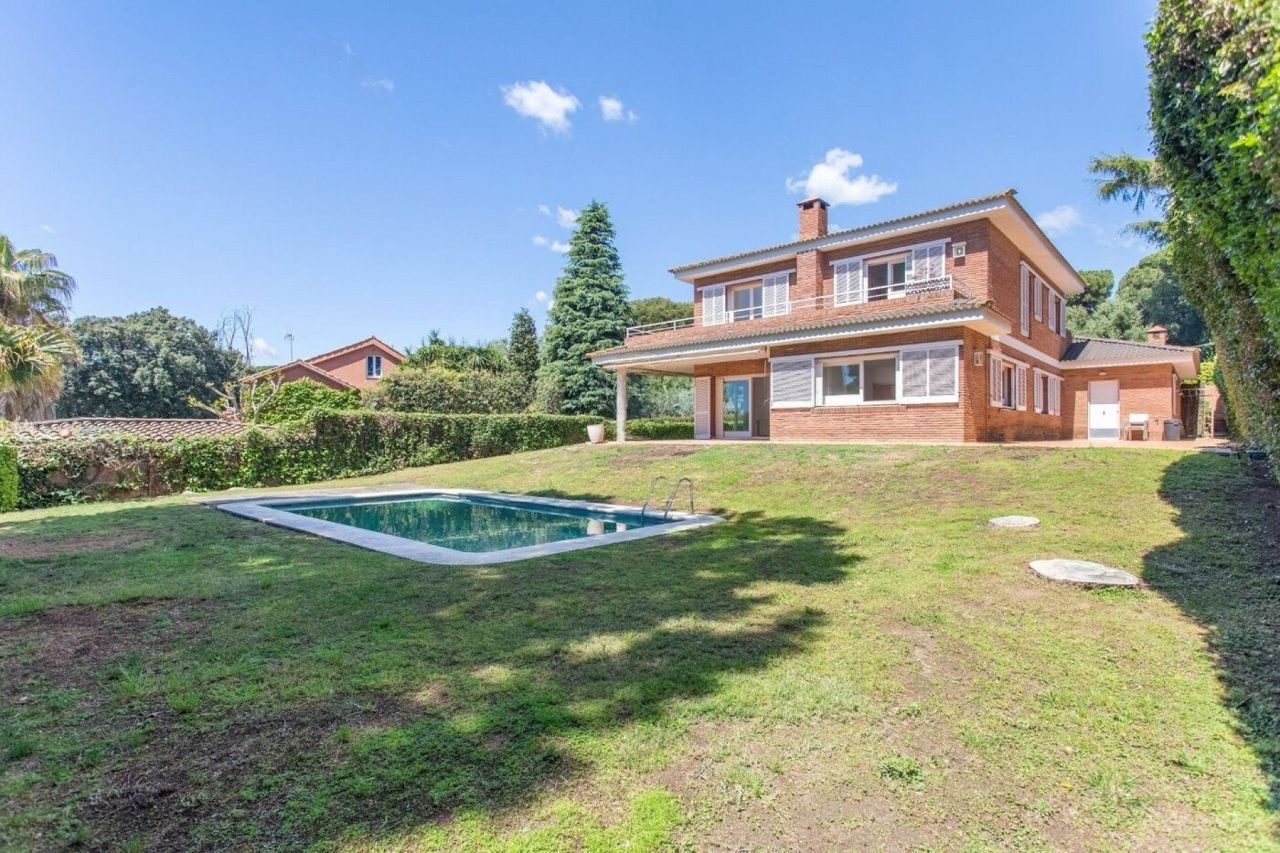 Дом в Сант-Андреу, Испания, 380 м² - фото 4