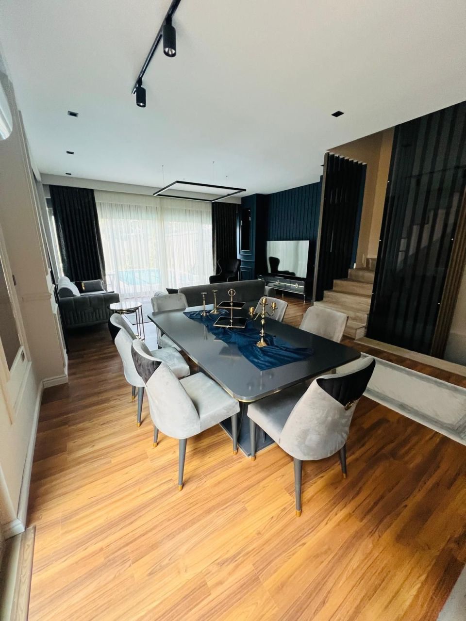 Вилла в Анталии, Турция, 350 м² - фото 1