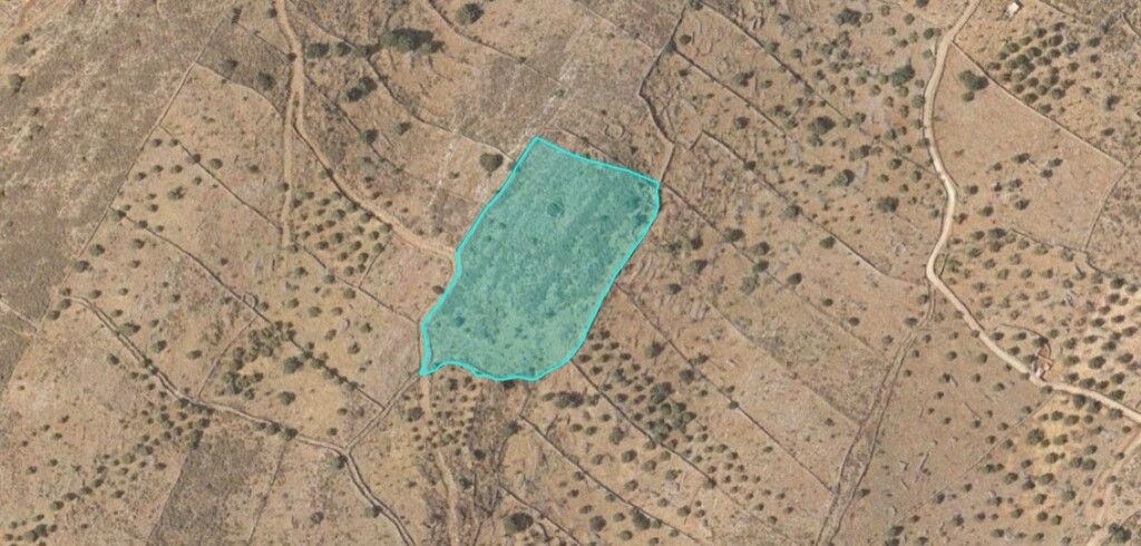 Земля в Ираклионе, Греция, 13 439 м² - фото 4