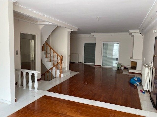 Дом в Афинах, Греция, 281 м² - фото 1