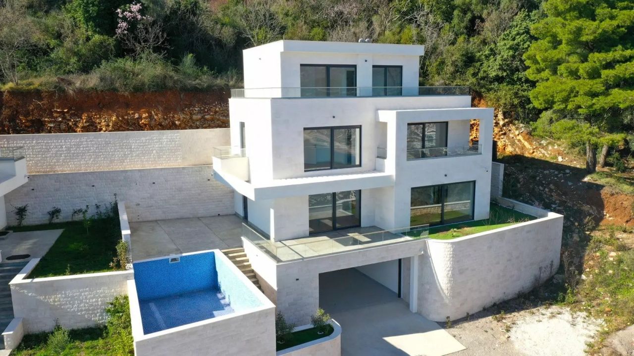 Вилла в Будве, Черногория, 184 м² - фото 2