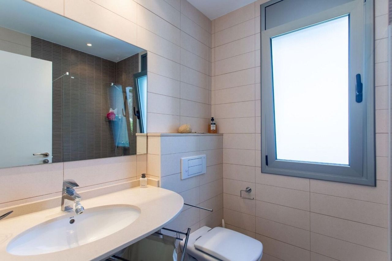 Дом в Барселоне, Испания, 203 м² - фото 17